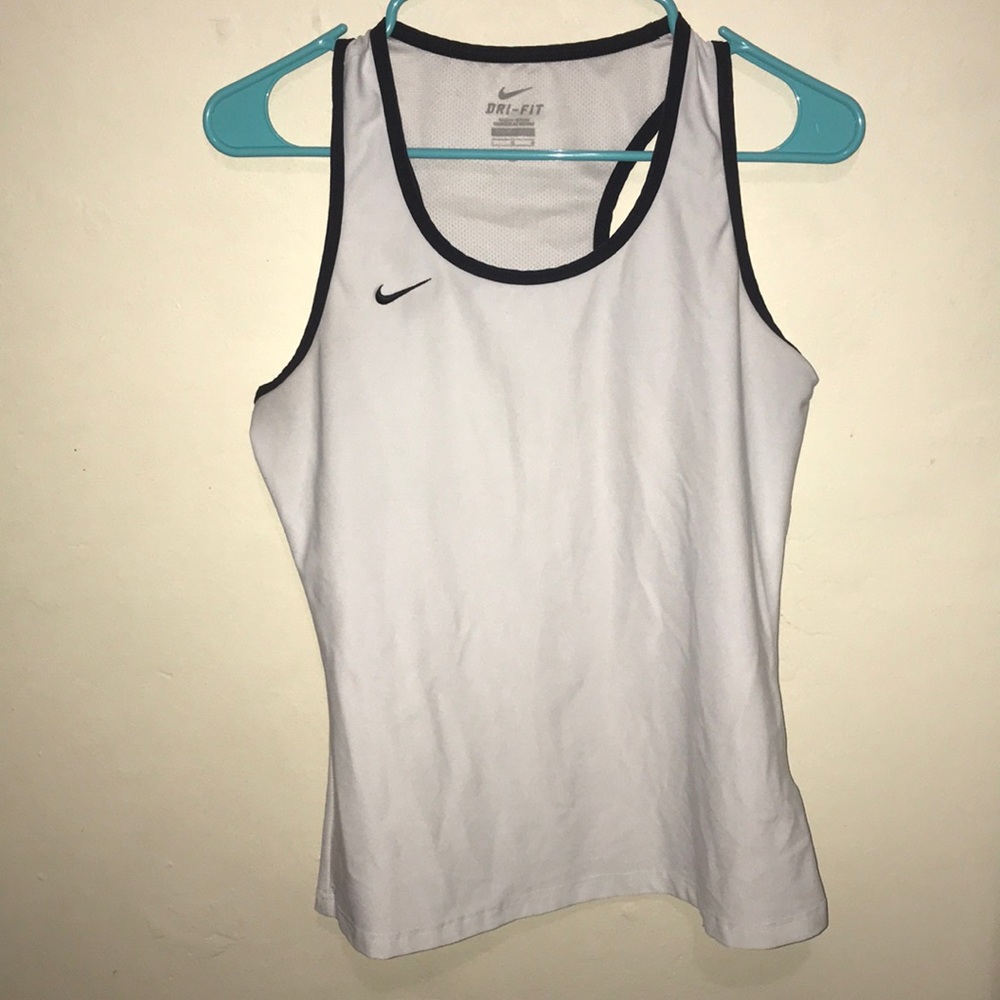 dri-fit nike top